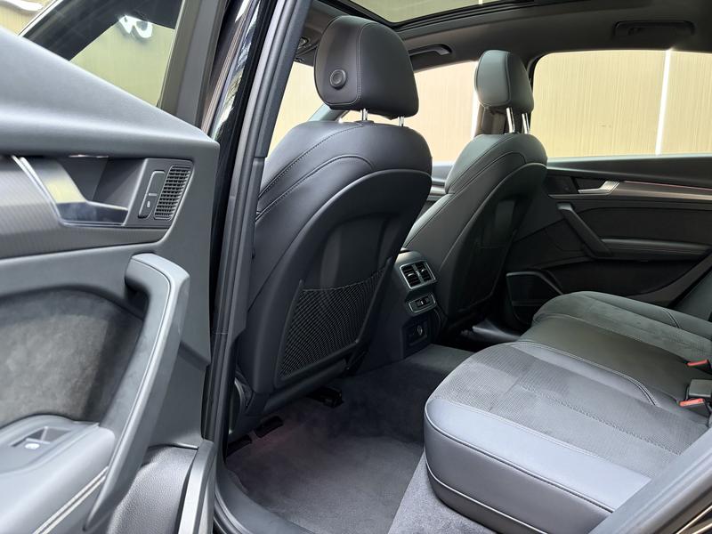 Audi Q5L Sportback, 2022 — фото 9 из 10