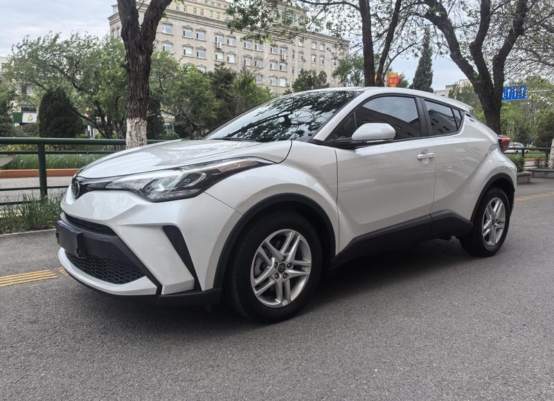 Toyota C-HR, 2023 — купить в Белгороде под ключ