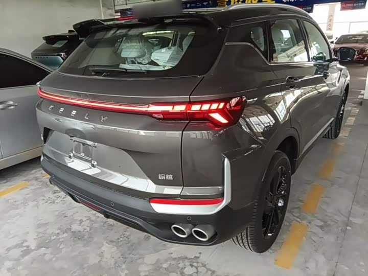 Geely Coolray, 2026 — фото 7 из 9