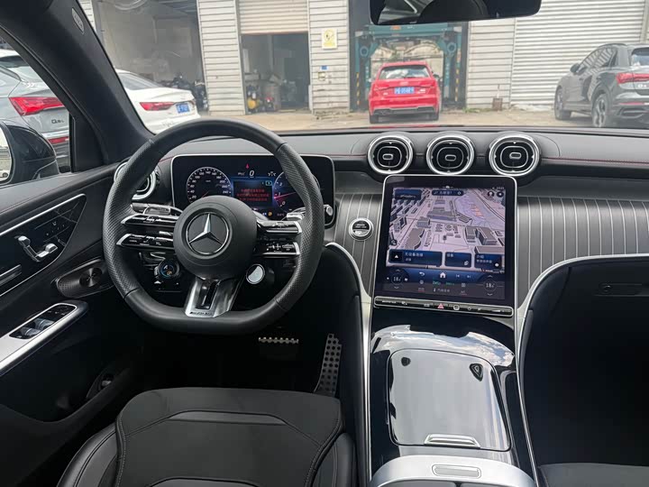 Mercedes-Benz GLC-Class Coupe AMG, 2025 — фото 8 из 9