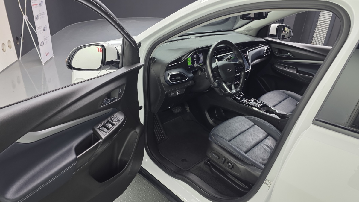Chevrolet Bolt EUV, 2022 — фото 10 из 12