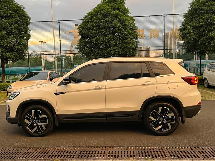Changan CS75, 2024 — фото 4 из 9