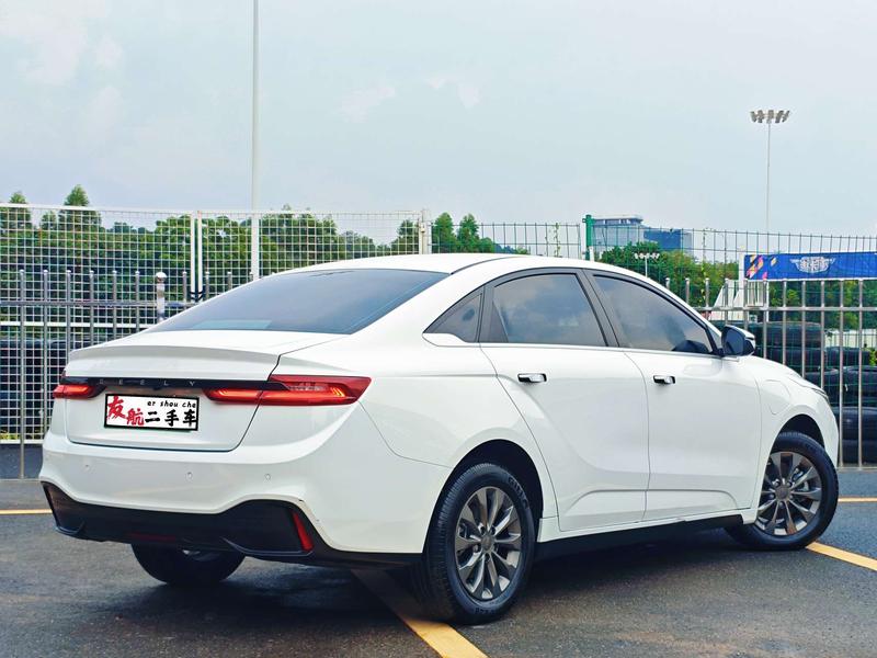 Geely Geometry A, 2022 — фото 5 из 12
