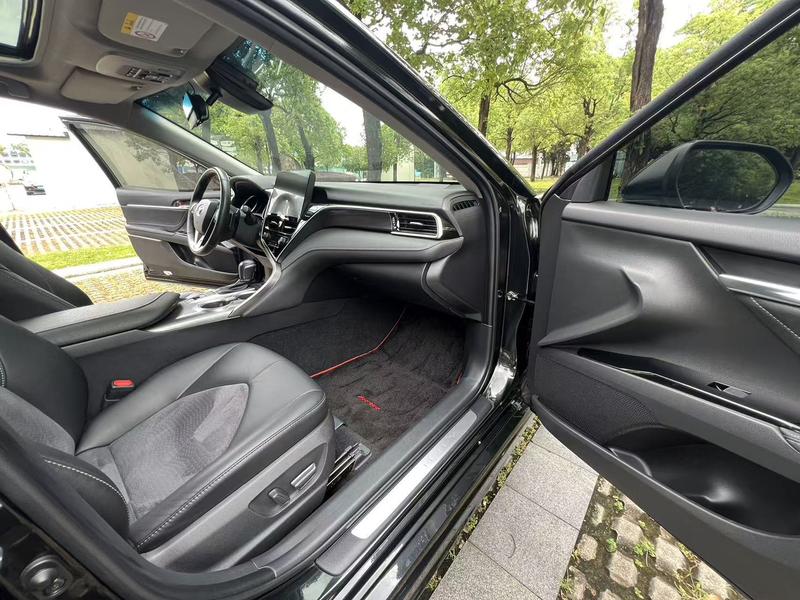 Toyota Camry, 2022 — фото 11 из 12