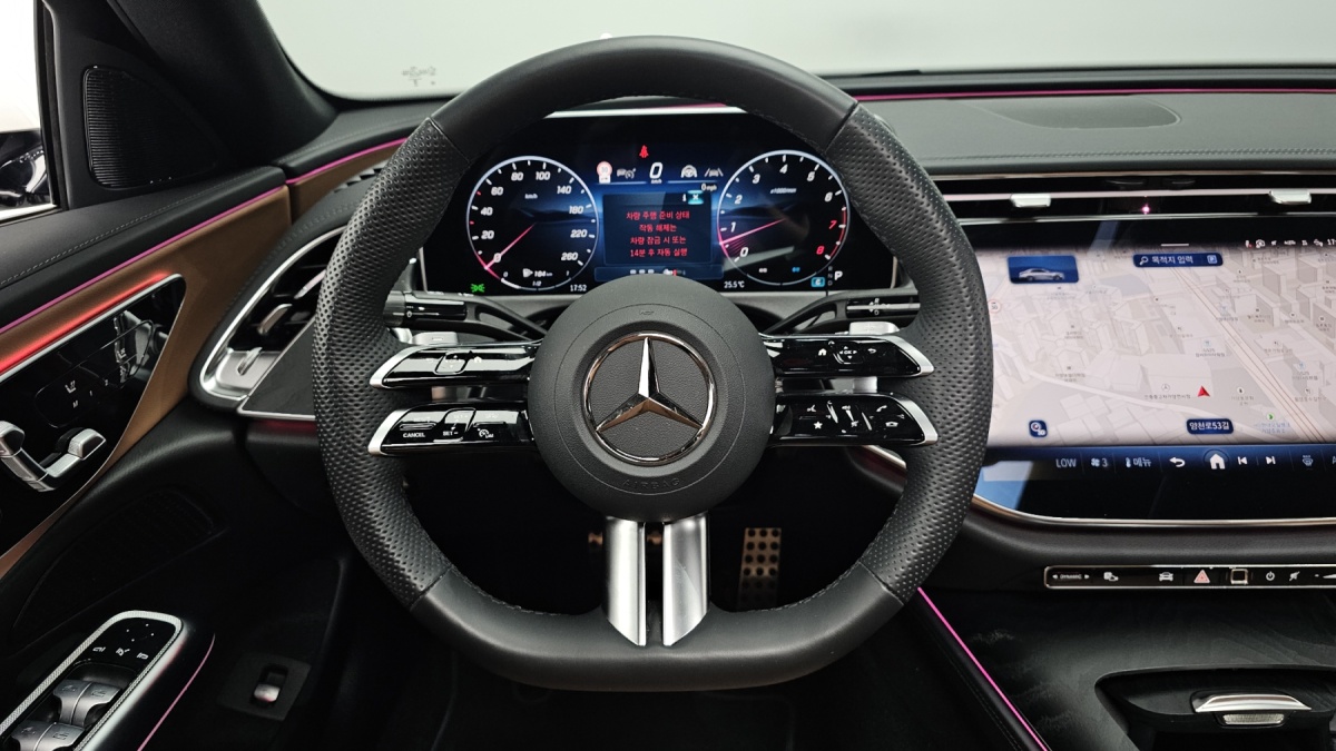 Mercedes-Benz E-Class, 2025 — фото 12 из 12
