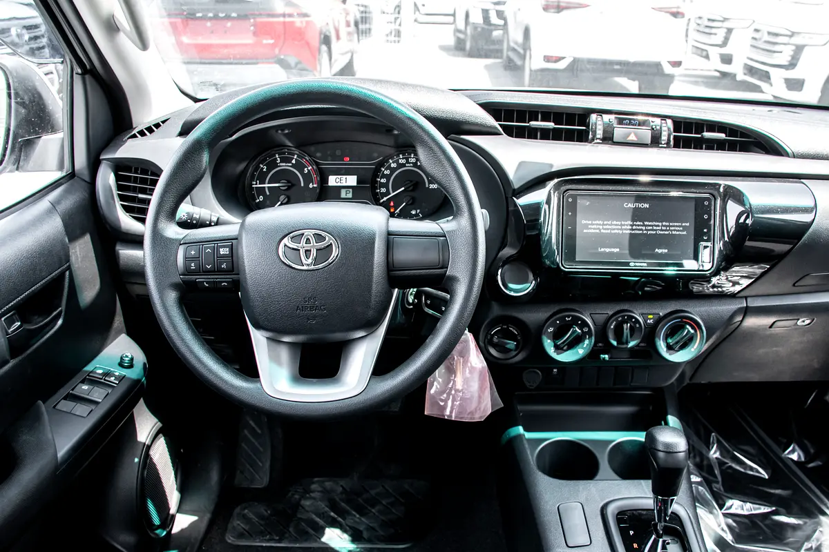 Toyota Hilux, 2026 — фото 10 из 10
