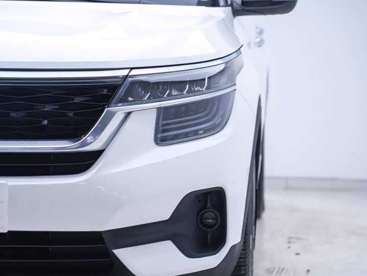 Kia KX3, 2022 — фото 8 из 9