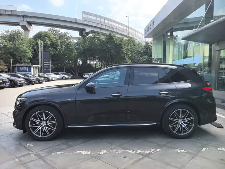 Mercedes-Benz GLC-Class AMG, 2025 — фото 5 из 9