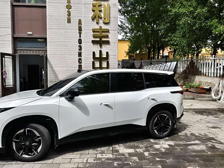 Toyota bZ3X, 2025 — фото 3 из 9