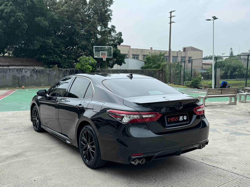 Toyota Camry, 2022 — фото 4 из 10