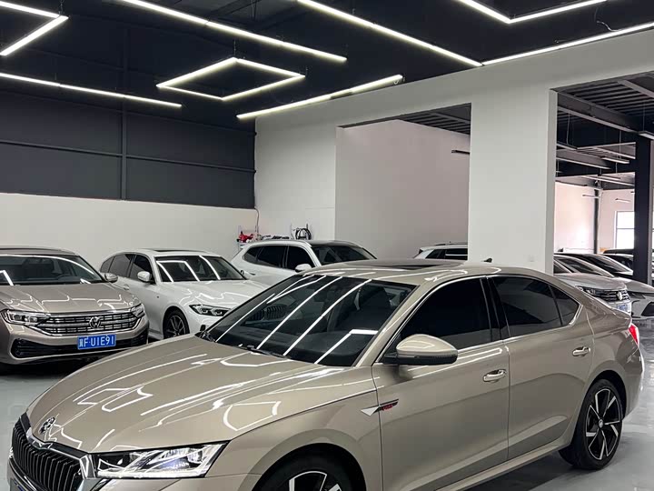 Skoda Octavia Pro, 2022 — купить в Воронеже под ключ