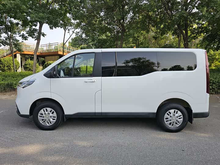 Maxus V70, 2022 — фото 7 из 9
