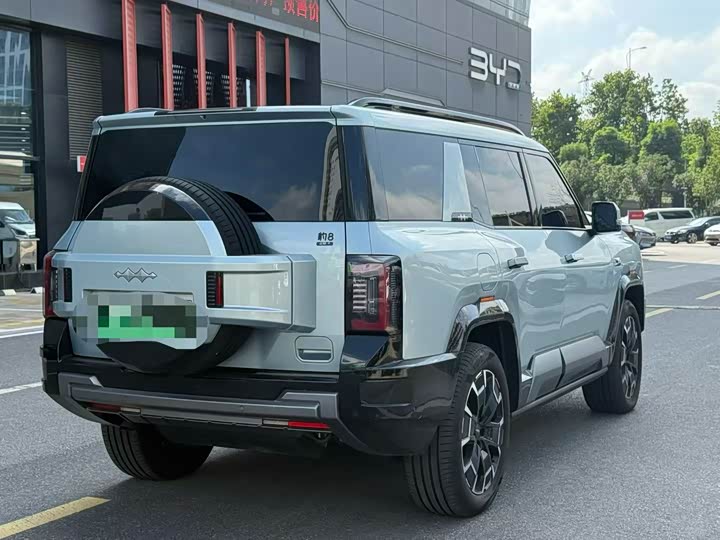 BYD FangChengBao Leopard 8, 2025 — фото 5 из 9