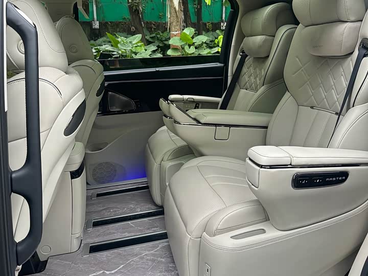 GAC Trumpchi M8 Hybrid, 2025 — фото 5 из 9