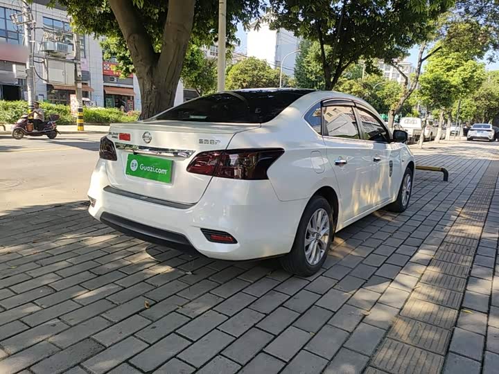 Nissan Sylphy, 2023 — фото 7 из 9