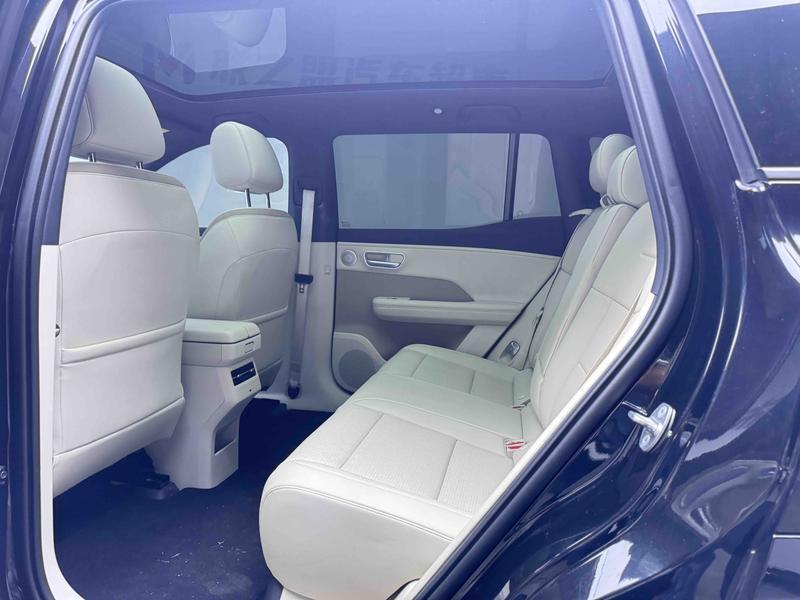 Toyota bZ3X, 2025 — фото 12 из 12