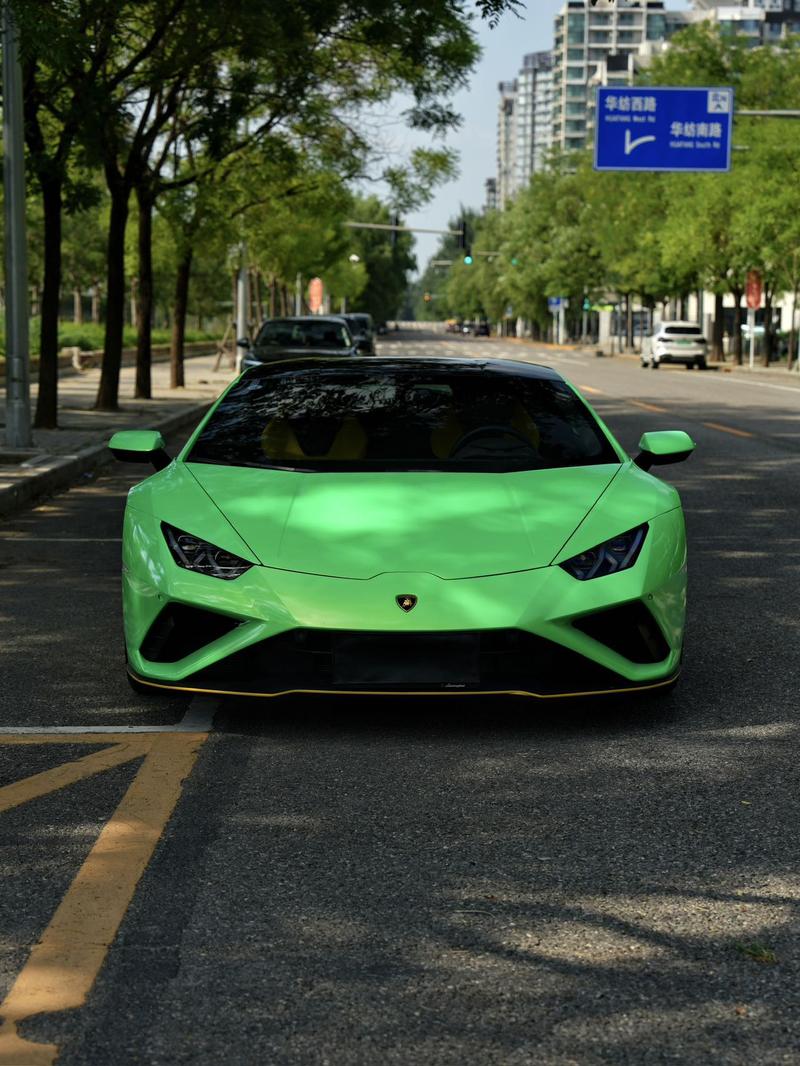 Lamborghini Huracán, 2022 — фото 2 из 8