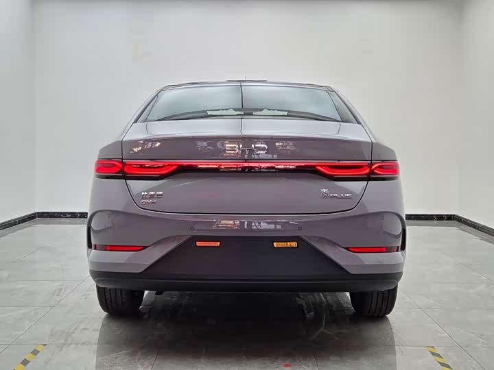 BYD Qin Plus, 2026 — фото 5 из 9