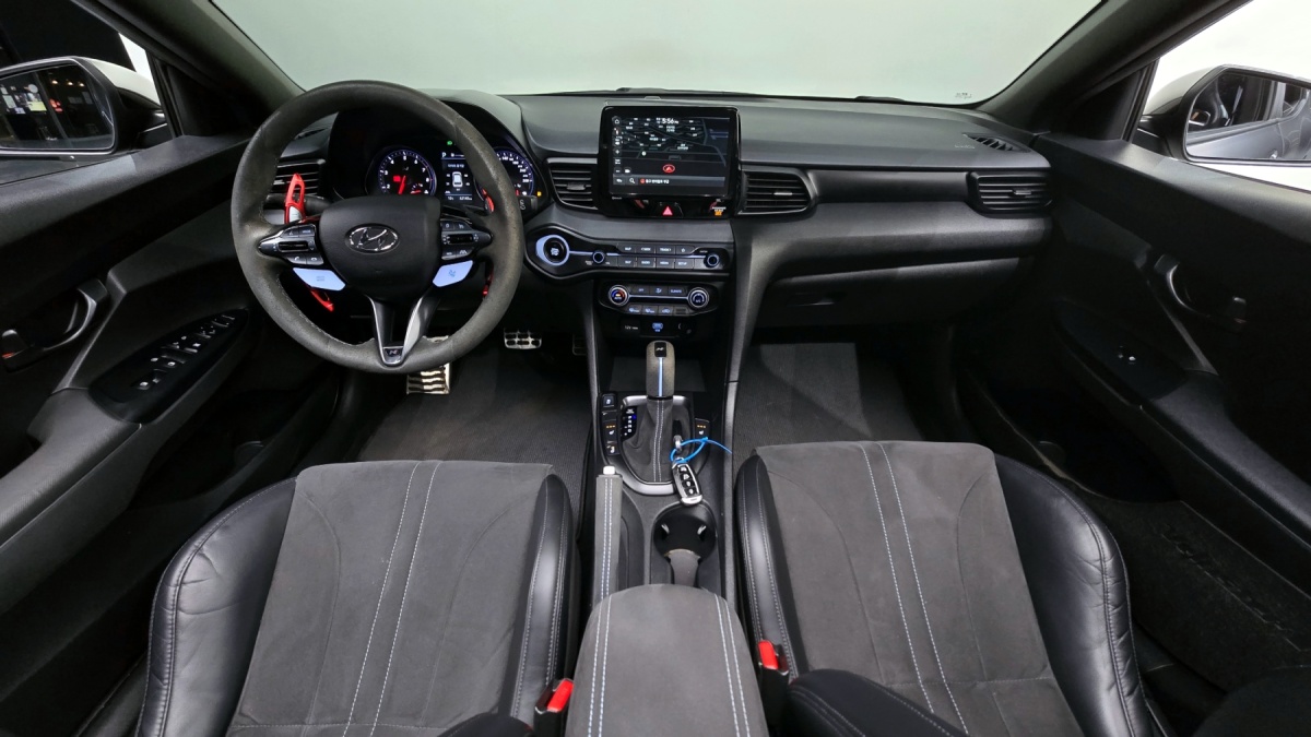 Hyundai Veloster, 2022 — фото 6 из 12