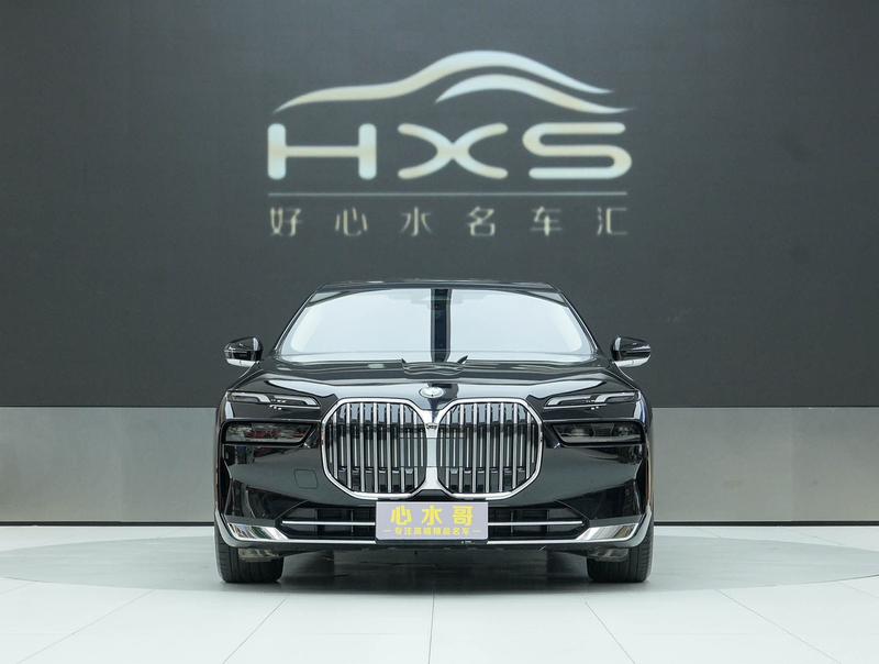 BMW 7 Series, 2025 — фото 2 из 12
