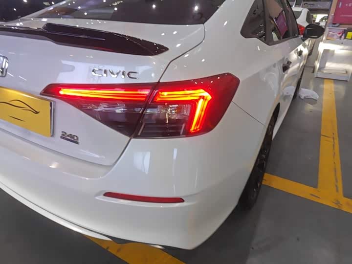 Honda Civic, 2023 — фото 8 из 9