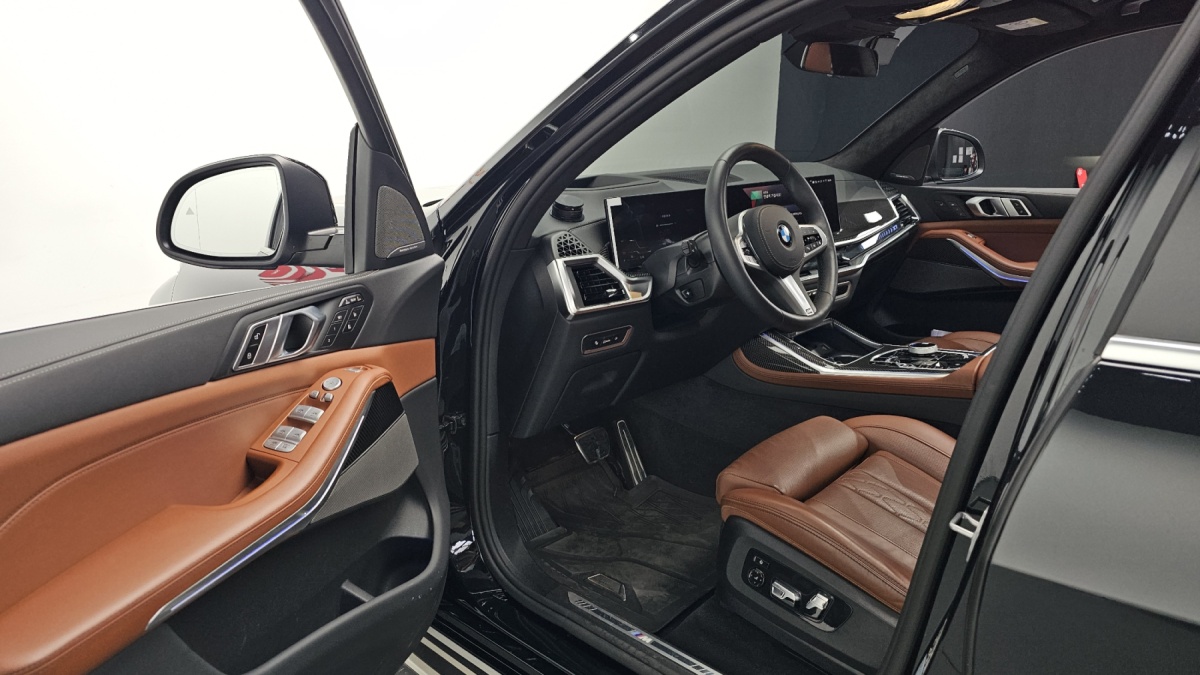 BMW X7, 2025 — фото 9 из 12