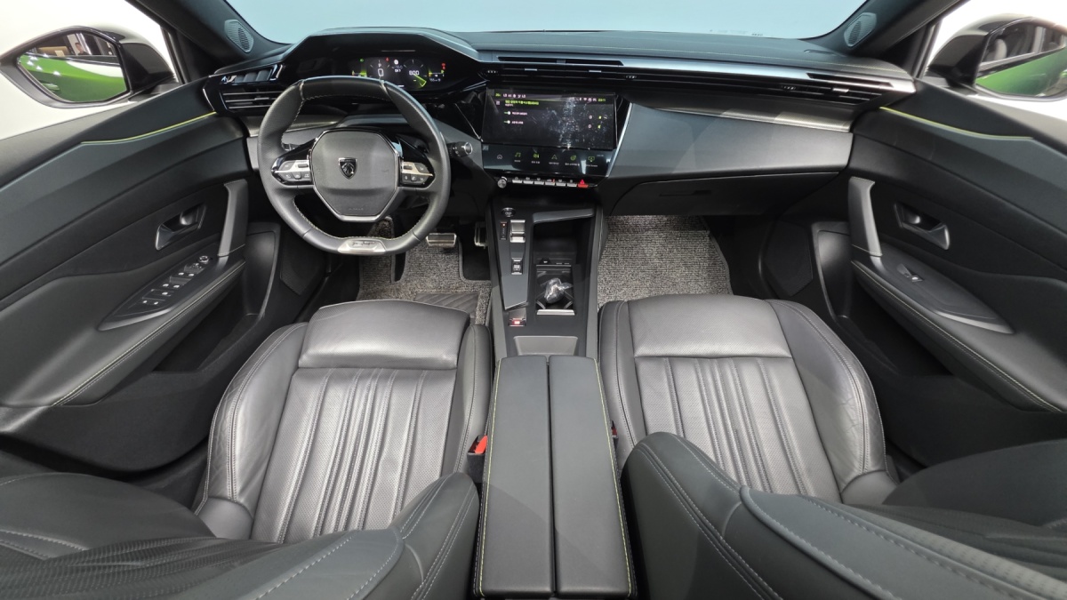 Peugeot 308, 2023 — фото 6 из 12