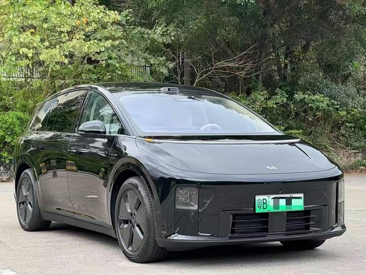 LiXiang i8, 2025 — фото 3 из 9