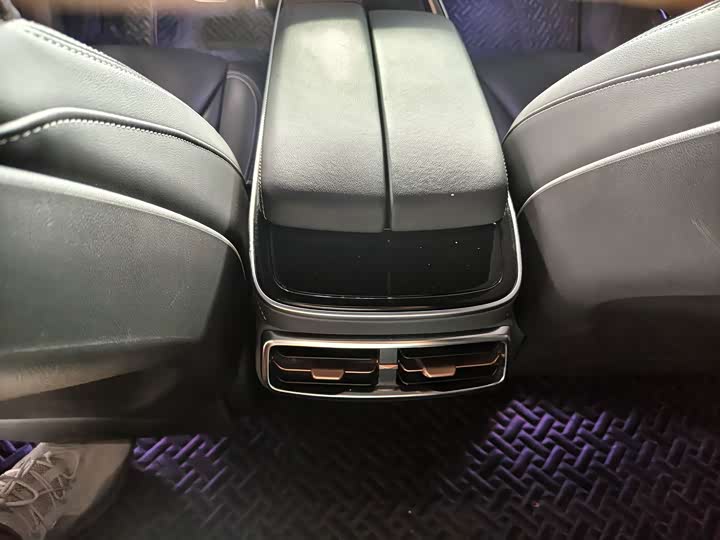 BAIC Arcfox Alpha S, 2022 — фото 8 из 9
