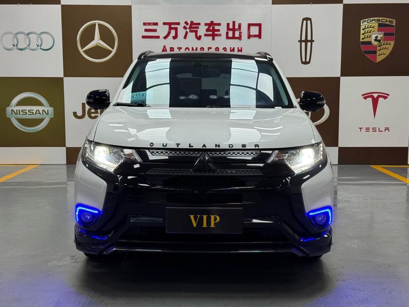 Mitsubishi Outlander, 2022 — фото 2 из 12