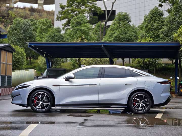 BYD Han L, 2025 — фото 4 из 9