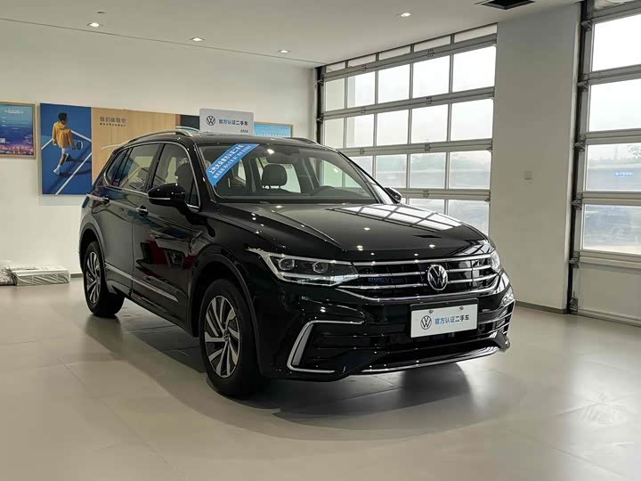 Volkswagen Tiguan L Hybrid, 2025 — фото 3 из 9
