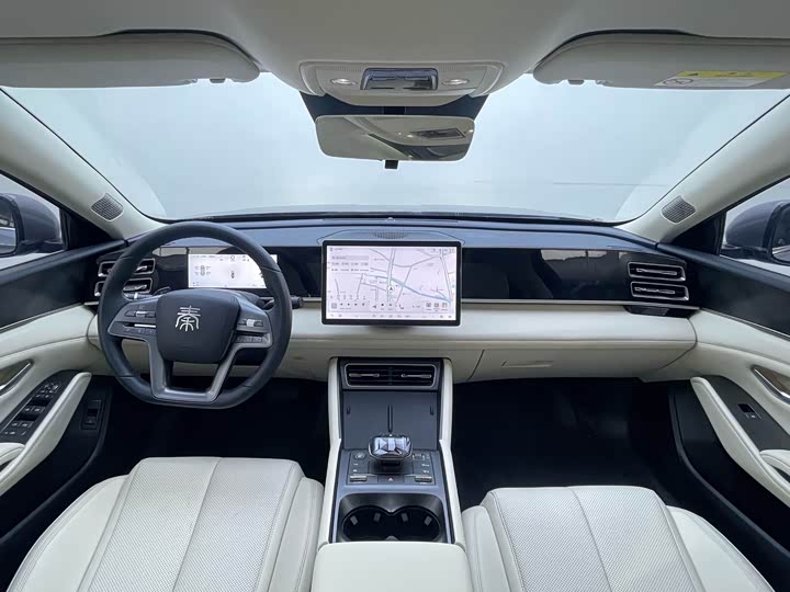 BYD Qin L, 2025 — фото 6 из 9