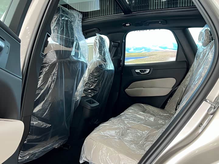 Volvo XC60, 2025 — фото 9 из 9