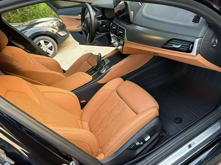 BMW 5 Series, 2023 — фото 8 из 9