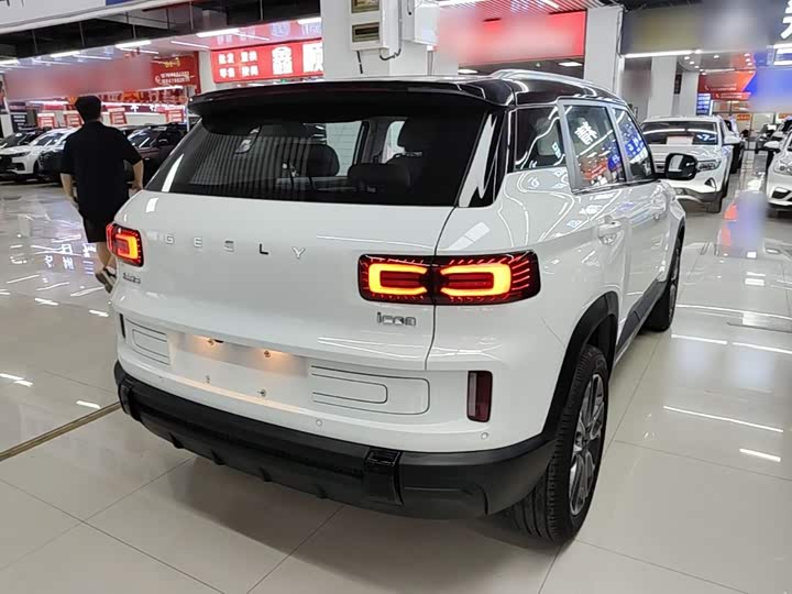 Geely Icon, 2025 — фото 7 из 9