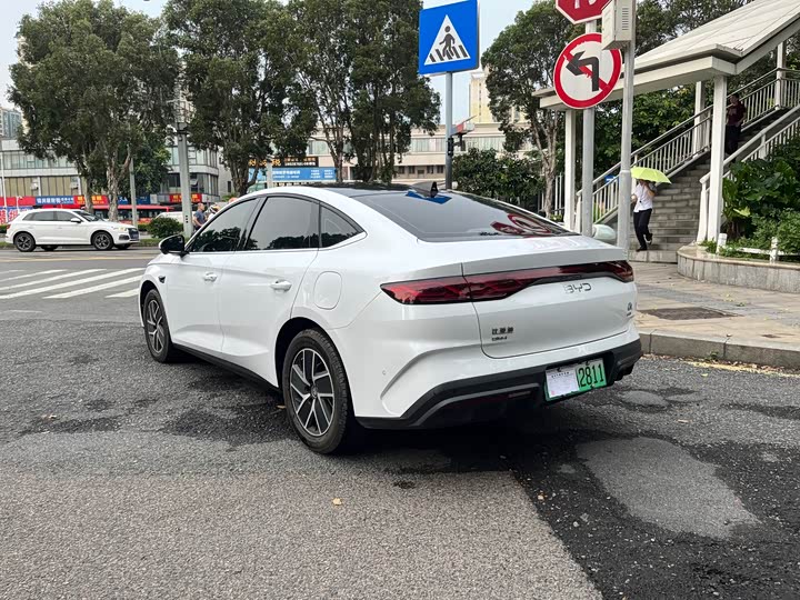 BYD Qin L, 2026 — фото 4 из 9