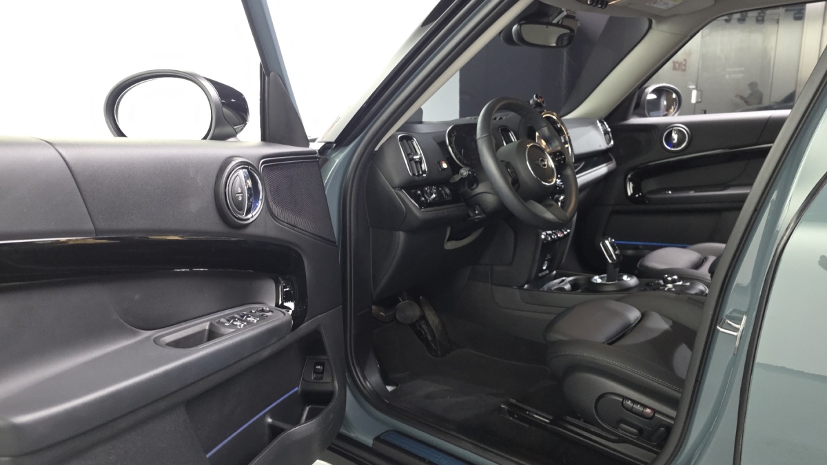 Mini Countryman, 2023 — фото 10 из 12
