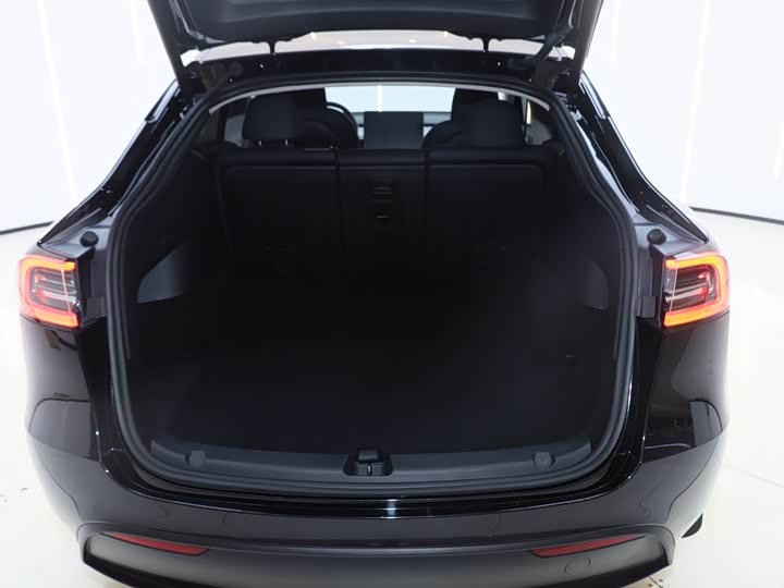 Tesla Model Y, 2023 — фото 9 из 9