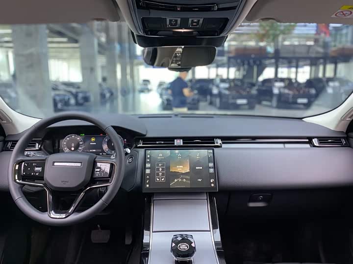 Land Rover Range Rover Velar, 2024 — фото 6 из 9