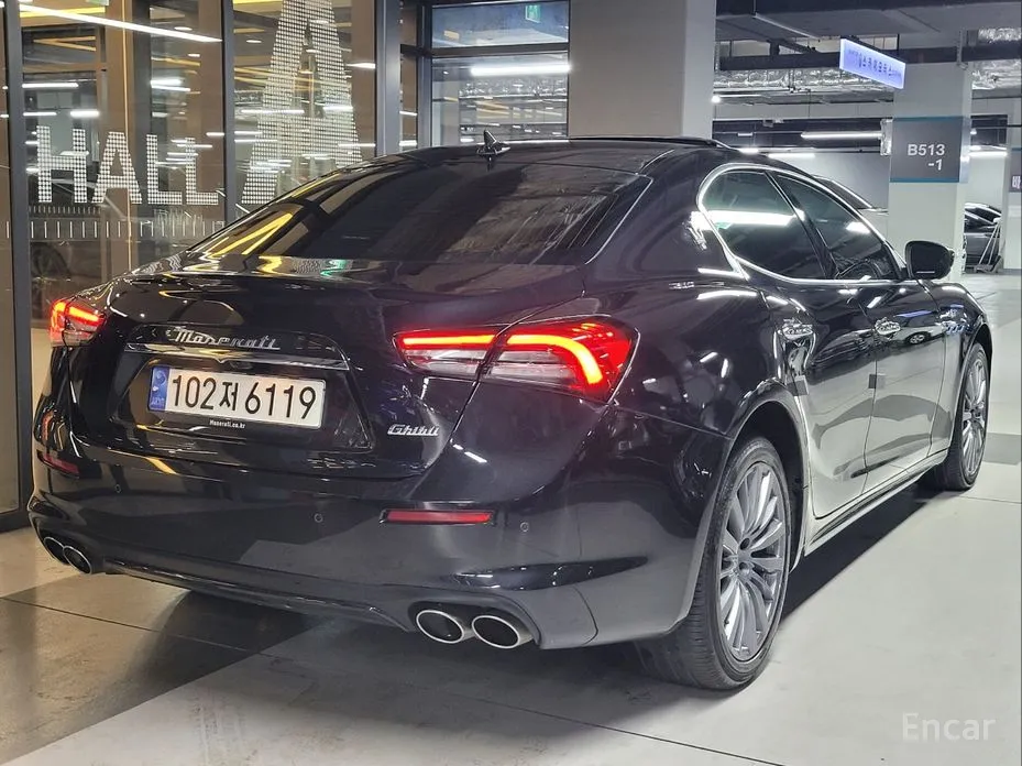 Maserati Ghibli, 2022 — фото 4 из 12