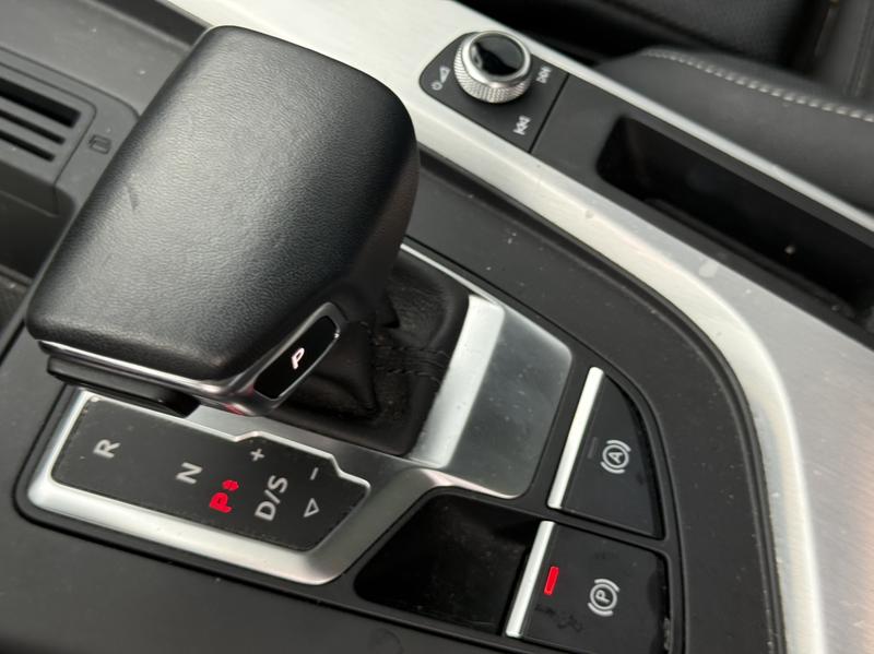 Audi A4L, 2023 — фото 7 из 10
