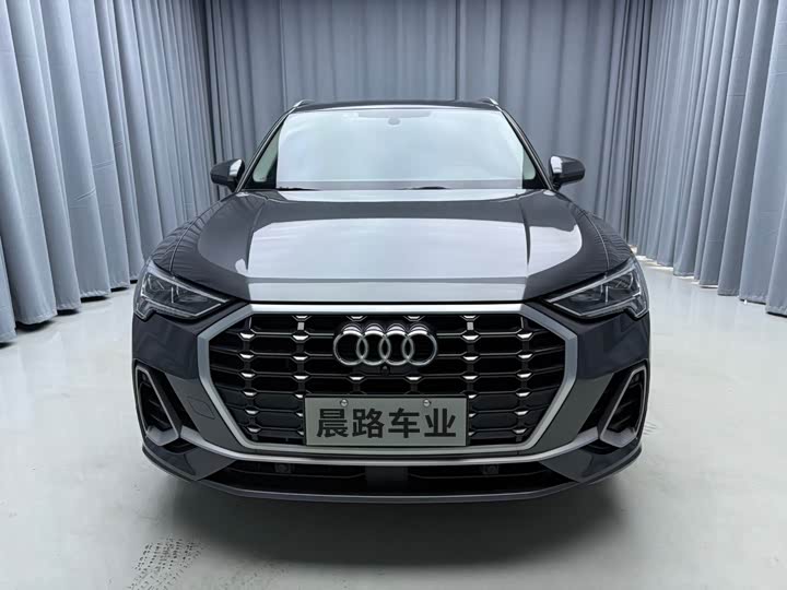Audi Q3, 2022 — фото 2 из 9