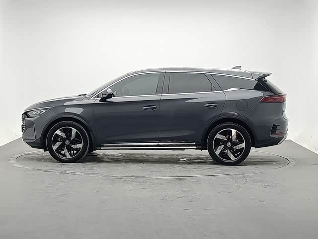 BYD Tang Hybrid/EV, 2024 — фото 3 из 9