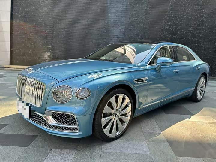 Bentley Flying Spur, 2022 — купить в Саратове под ключ