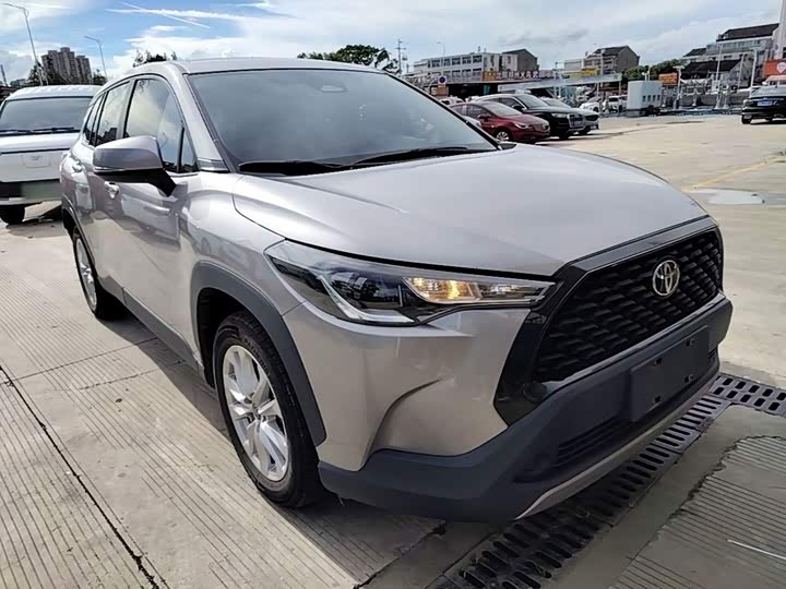 Toyota Corolla Cross, 2024 — фото 4 из 9