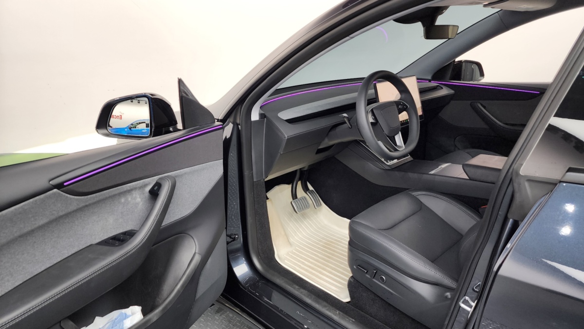Tesla Model Y, 2025 — фото 9 из 12