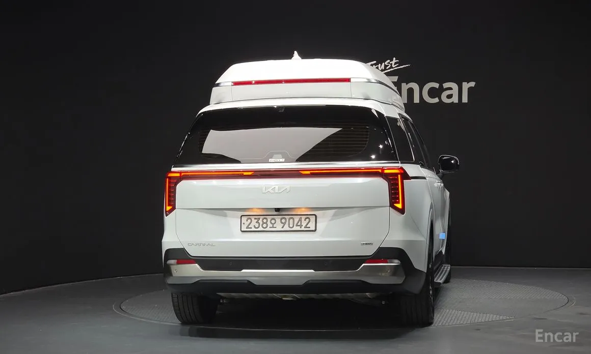 Kia Carnival, 2024 — фото 4 из 12