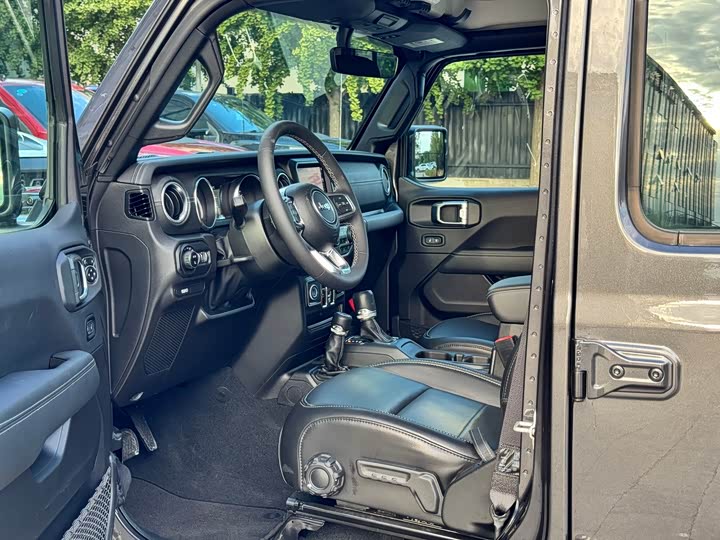 Jeep Gladiator, 2024 — фото 4 из 9