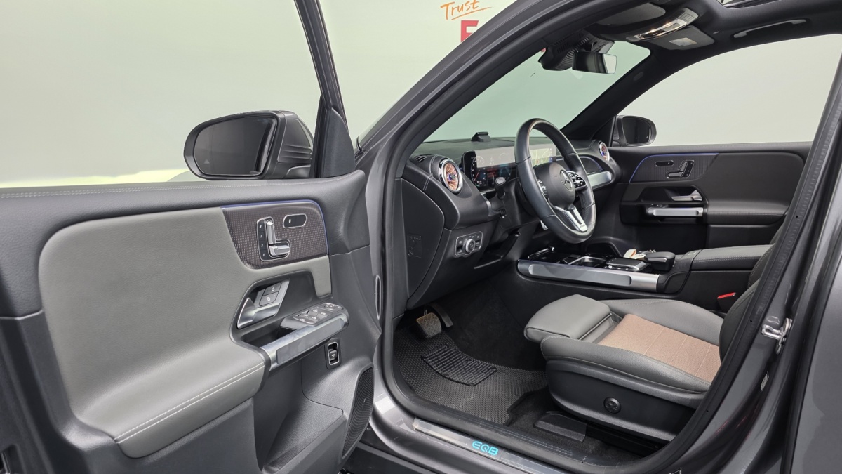 Mercedes-Benz EQB, 2023 — фото 9 из 12
